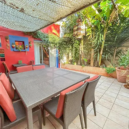 ゲストハウス Chez Jeanine - Avec Wifi Et Climatisation Saint-Laurent-dʼAigouze