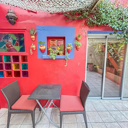 ゲストハウス Chez Jeanine - Avec Wifi Et Climatisation Saint-Laurent-dʼAigouze