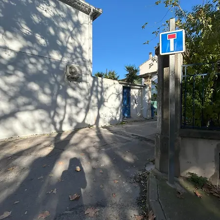 Chez Jeanine - Avec Wifi Et Climatisation 3* Saint-Laurent-dʼAigouze